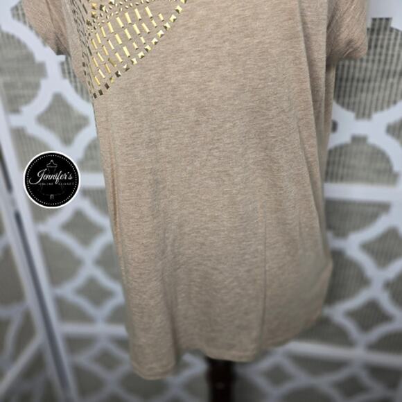 3/$30 Chaus Sport Tan with Gold Embellished Scoop Neck Short Sleeve Top Large - Picture 6 of 10
